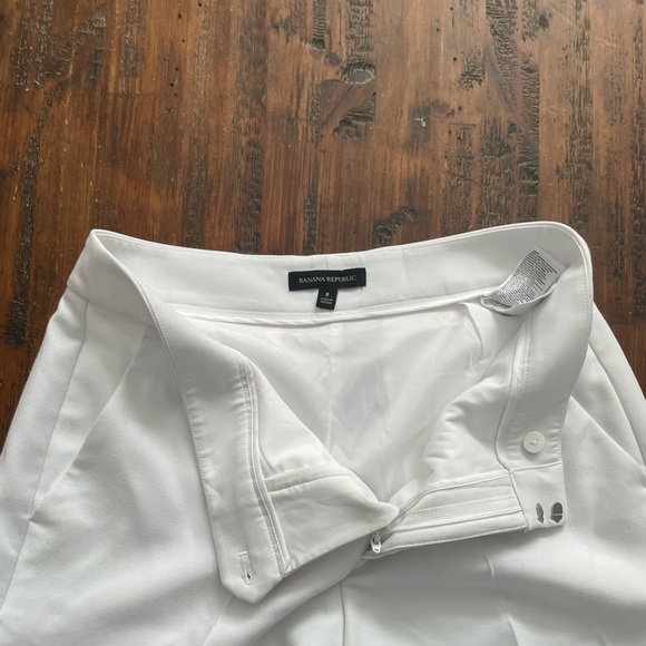 Banana Republic dress shorts - white - size 8 - Picture 3 of 3